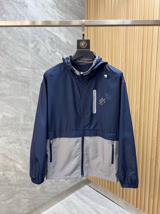 Lv Louis Vuitton 2025 Spring and Summer New Products Three Standards Complete Un