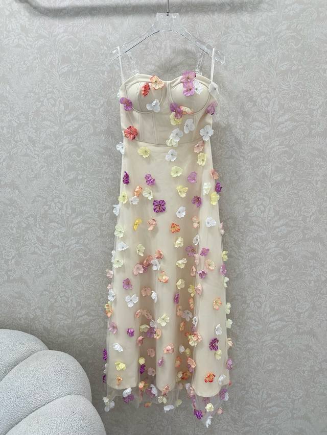 Zimmerman*Zimmerman 25 new tube top suspender dress, the whole piece is heavily
