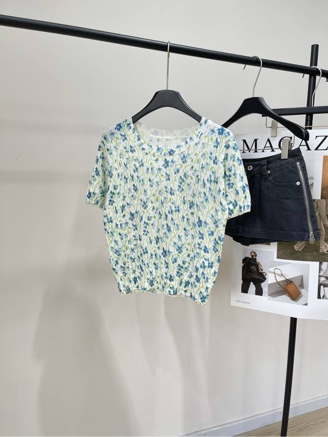 Loe blue-green floral knitted short-sleeves ., Fabric: Cotton + Nylon Color: Pic
