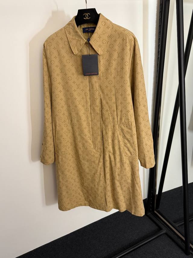 Style No. 20254098 Lv* New style monogram logo printed long-sleeved windbreaker