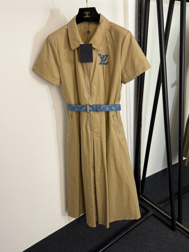 Style No. 20254088 Lv* New Logo Embroidered Patch Half Zipper Lapel Waist Short