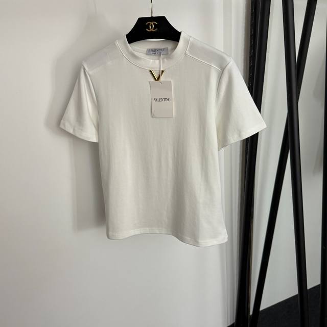 Style No. 20254070 Valentin* new metal V letter decoration casual round neck sh