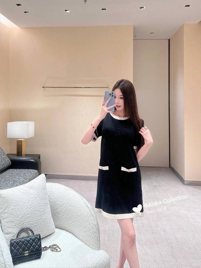 Chane* 25A Handicraft Series New Black and White Contrast Knitted Short Sleeve D