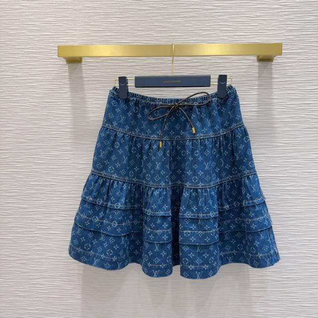 Louis Vuitto*2025Ss new half skirt high version ~ Super fashionable new denim je