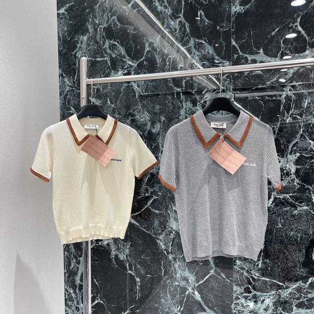 Miu 25 Early Autumn new hollow knitted lapel short sleeves. The collar and cuffs