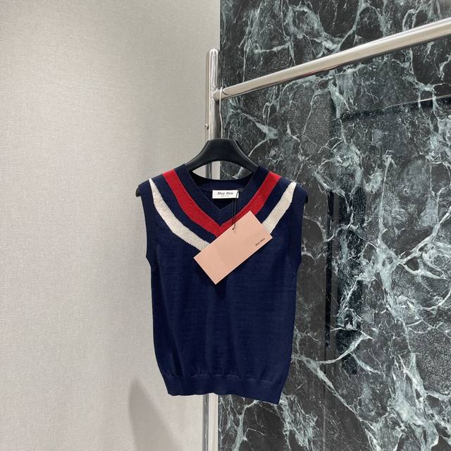 Miu 25 Early Autumn New Upcycled Series College Style Contrast Color V-neck Vest