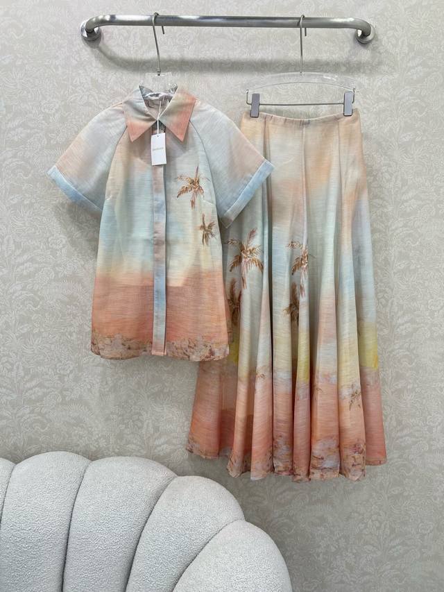 Zimmerman*Zimmerman 25 new style suit. Lapel, slip-on shoulders, short-sleeved,