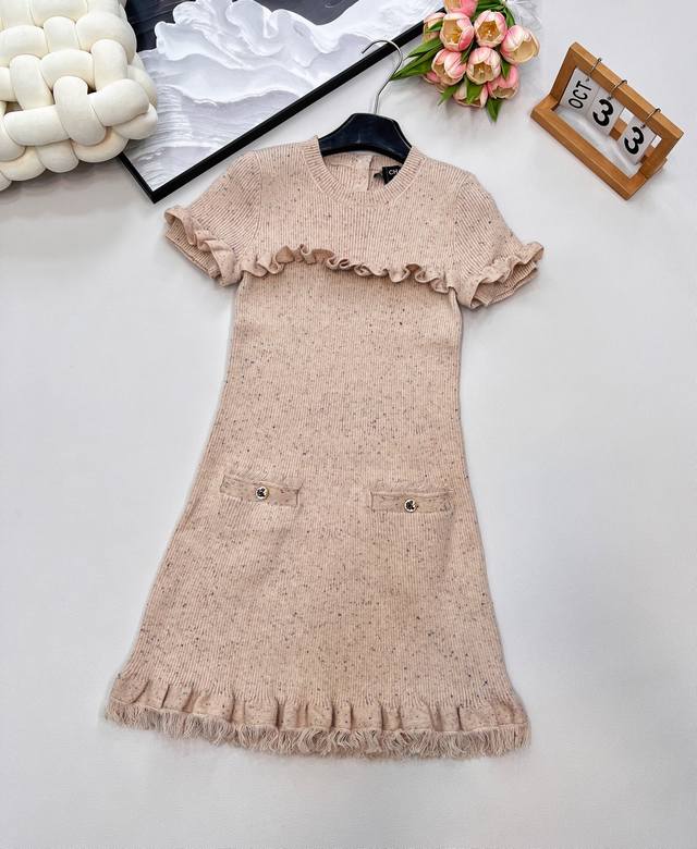 Chanel2025Ss new round-neck short-sleeved wood ear edge knitted dress, customize