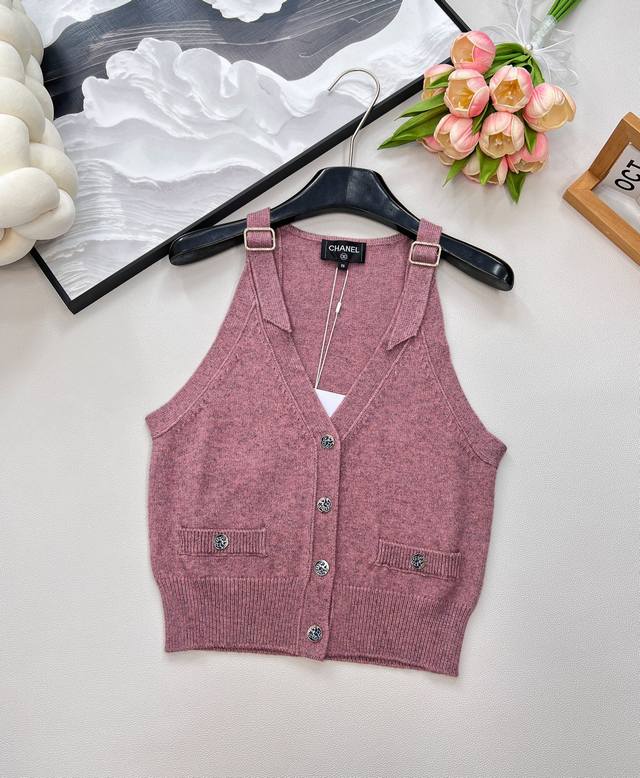 Chanel2025 new buckle knitted vest, customized Yb cashmere wool yarn weaving del
