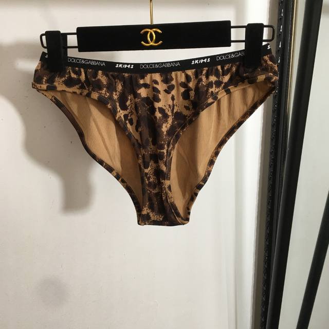 Style No. 20250123 Dg X Skims new logo letter-edged bikini leopard print briefs
