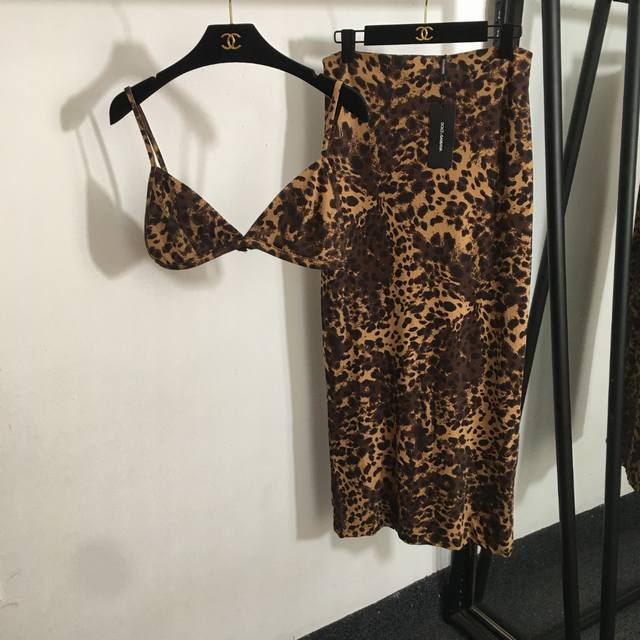 Style No. 20250454 Dg* New style suit, leopard print bra suspenders + hip waist