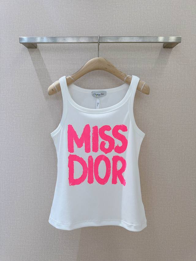 D Home 25 new vest Highly recommended Decorated with hand-painted printed letter