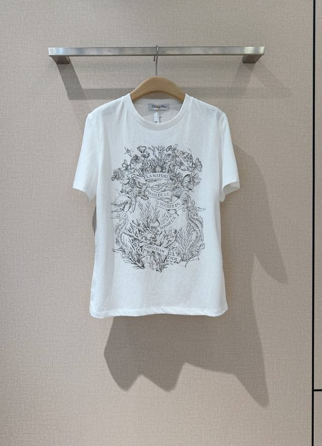 Dio*R Sketch print versatile T-shirt Printed round neck Tee, using the seahorse