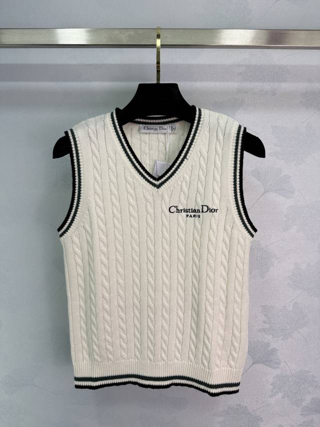 Dio*2025 Early Autumn new V-neck knitted vest, off-white twist weave, black stri