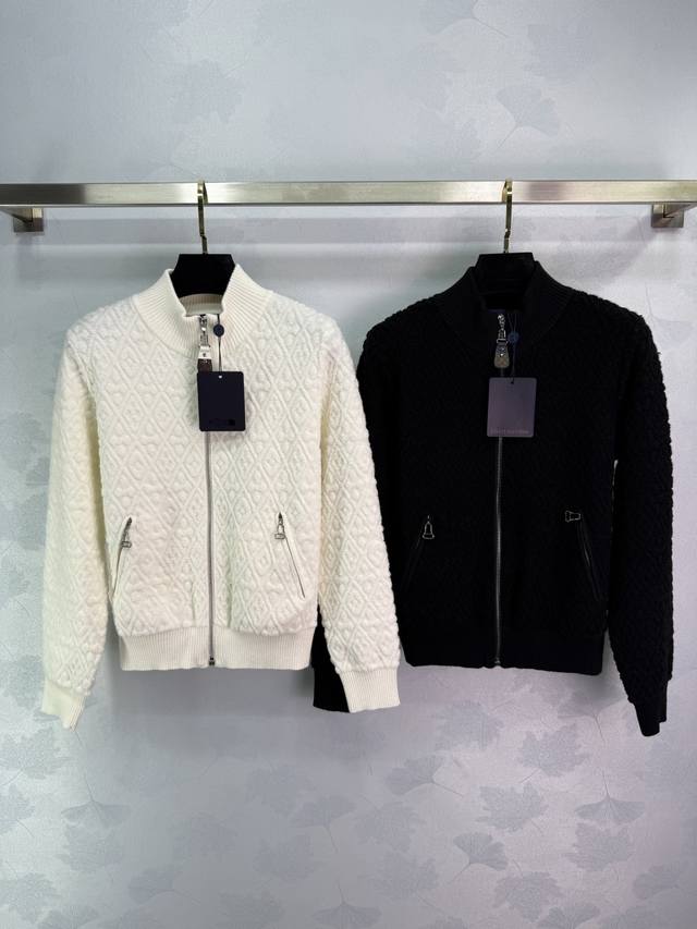 Lou*2025 Early Autumn new jacquard knitted jacket, wool yarn weaving, three-dime