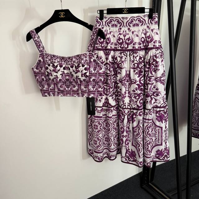 Style No. 20254062 Dg* New style suit, retro floral print tube top camisole + h
