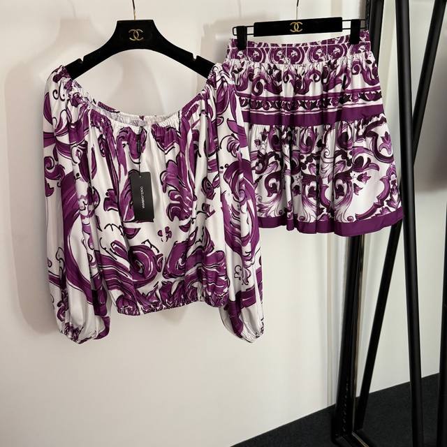Style No. 20254041 Dg* New style suit, retro floral print long-sleeved top + sh