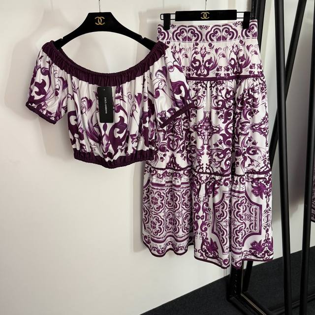 Style No. 20254060 Dg* New style suit, retro floral print one-shoulder tube top