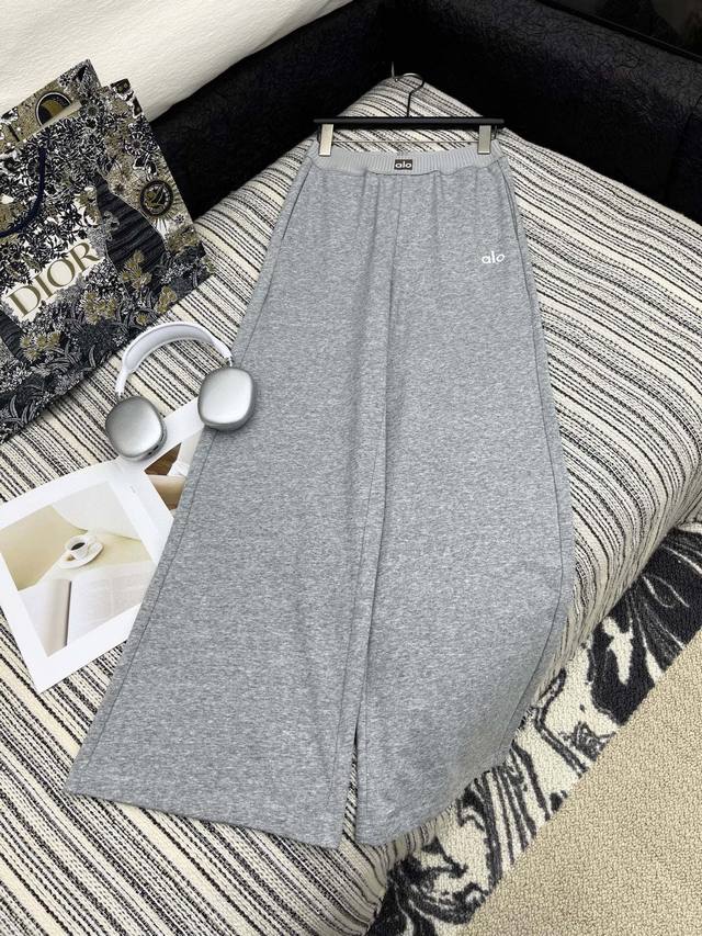 Unlock Alo Custom Webbing Sports Casual Pants, Sporty and Fashionable at the Sa