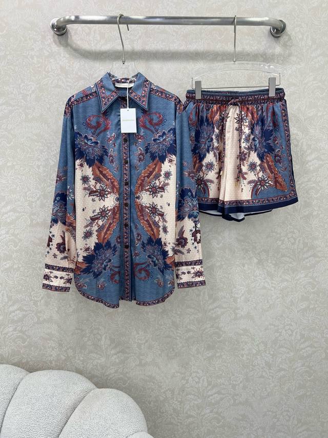 Zimmerman*Zimmerman 25 new lapel front button top shorts suit. The lapel positio