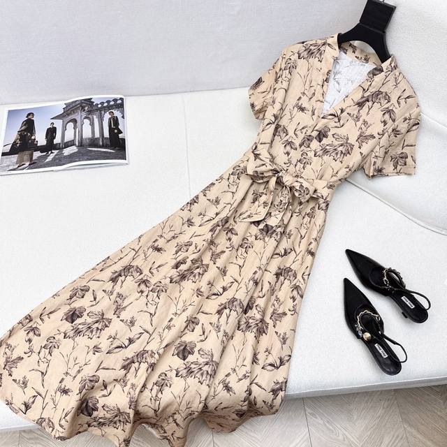 Retro and elegant Cd 25Ss The latest spring and summer floral pattern print lon