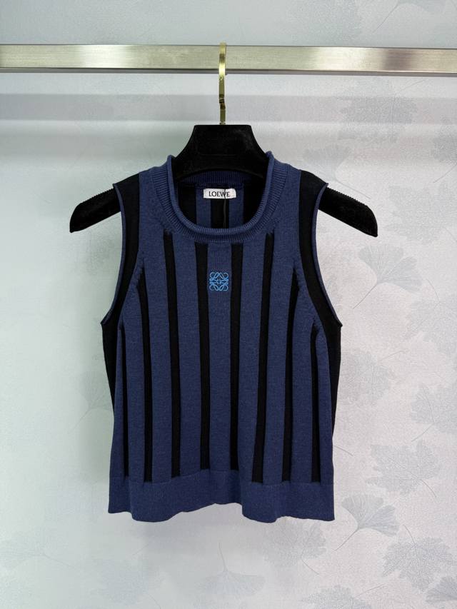 Loe*25 Early autumn new knitted contrast vest with contrast vertical stripes on