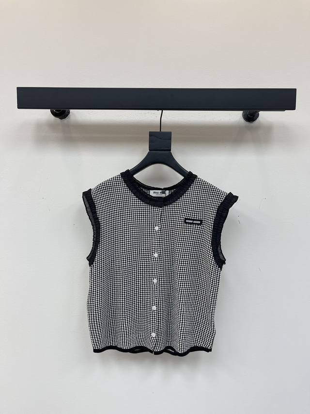 Miumi*25 Spring and summer new knitted vest, fine plaid round neck sleeveless to