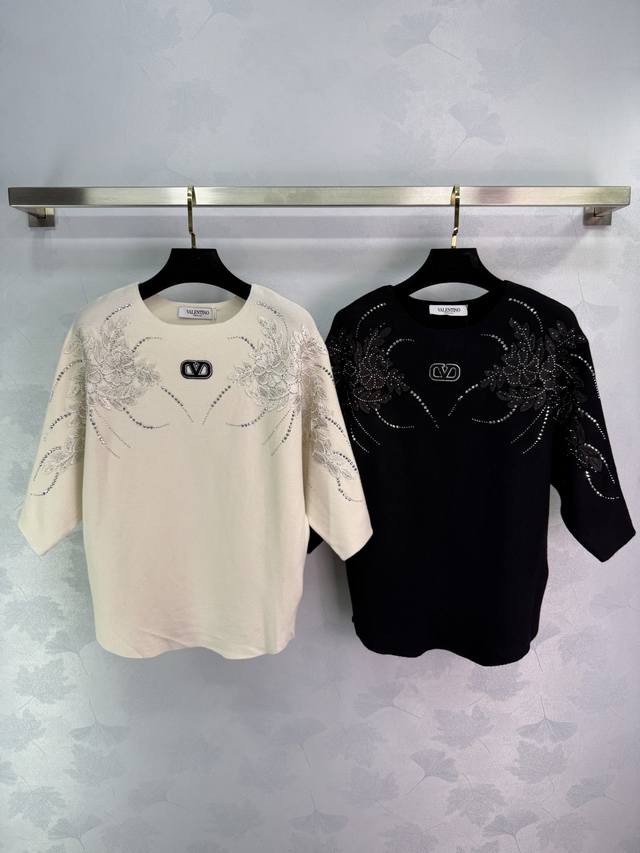 Va*25 Early autumn new style heavy embroidery knitted top with wing flower sequi