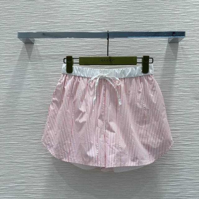 Gucc* 2025Ss new striped shorts are full of fashion and high-end feeling. They h