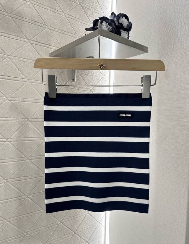 Miumi*2025 New arrivals Fashionable striped tube top Customized Yb imported yarn