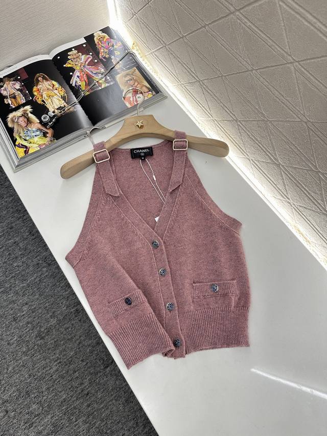 Chane*2025 New arrivals Buckle knitted vest Customized Yb cashmere wool yarn wov
