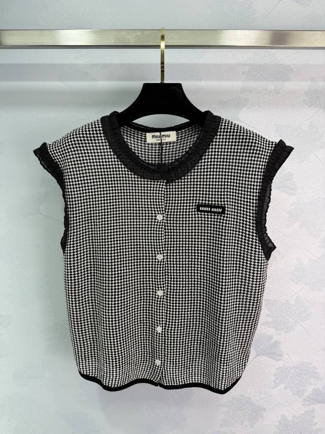 Miu*2025 Spring and Summer new vest with fine checkered round neck sleeveless to