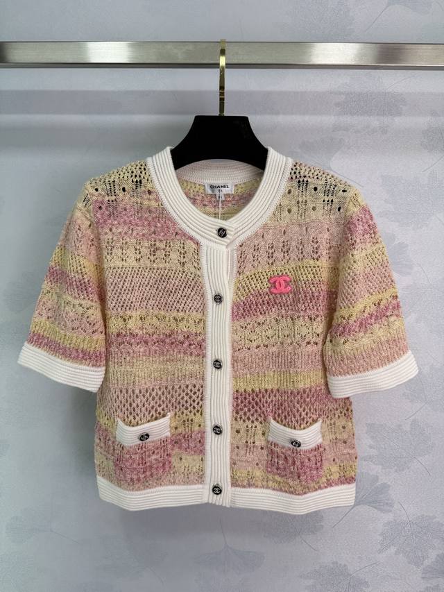 Chane* 2025 Spring and Summer new gradient color knitted short-sleeved cardigan!