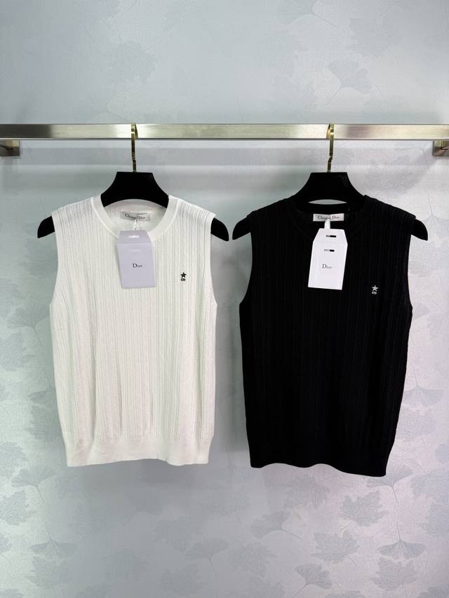 Dio*2025 Spring and Summer new style small star knitted vest with twisted crafts