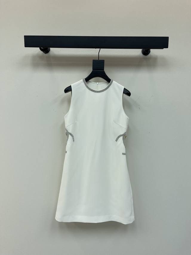 Chane*25 New style heavy-duty hot-drilled sleeveless dress The elegant round nec