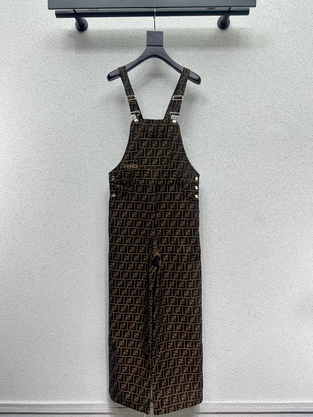 Fd's series of Ff brown overalls are available separately! Delicate texture, sof