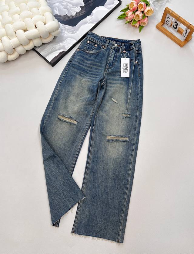 Mm6 New style front and back pleated irregular ripped denim pants DDD. Many cele