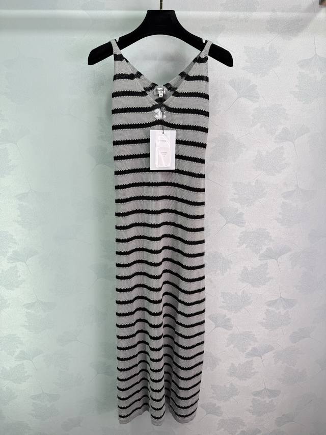 Ch*2025 Spring and Summer new striped knitted dress Sleeveless suspenders V-neck
