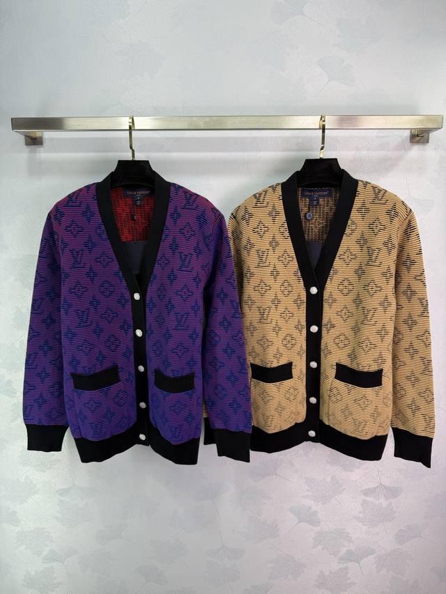 Lou*2025 Early Autumn New Style Full Print Logo Knitted Cardigan V-neck design w