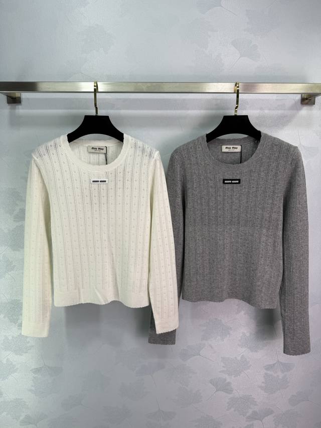 Mium*25 Early autumn new product round neck hollow design sweet girl age reducti