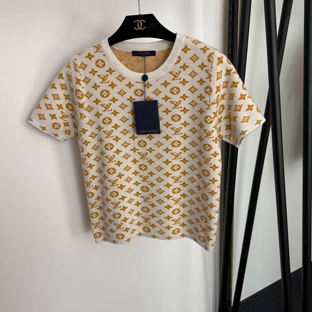 Style No. 20254160 Lv* New contrast color old flower logo letter pullover short