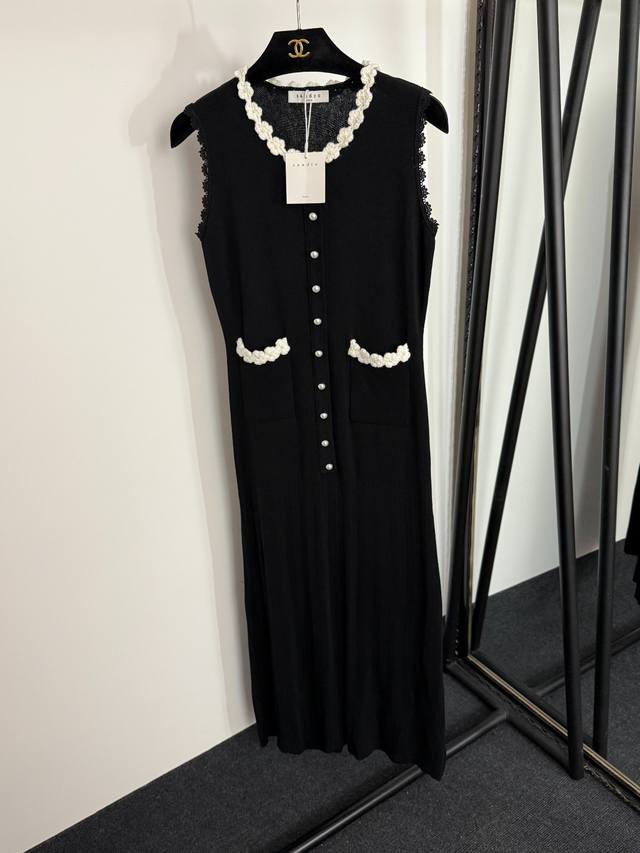 Style No. 20254154 Super running volume Sandr* newest pearl button three-dimens