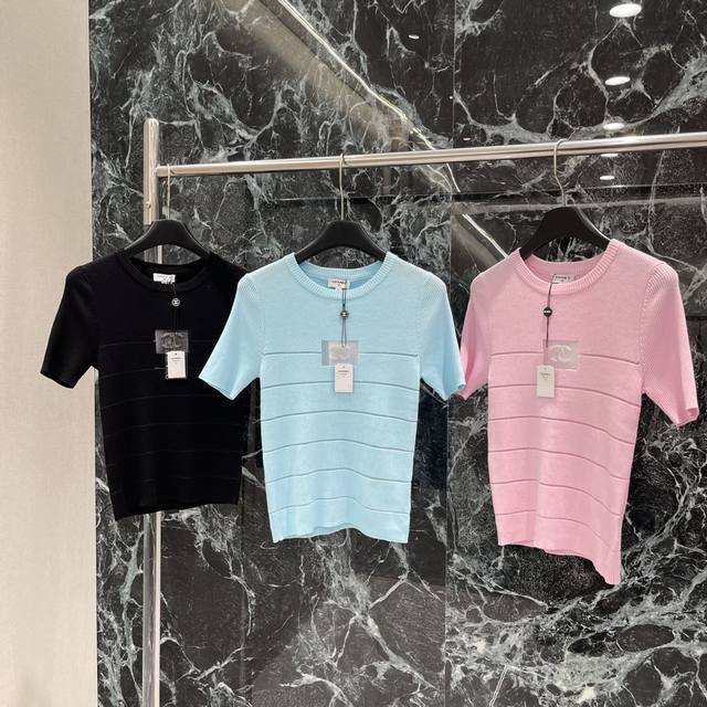 Xiaoxiang 25 Early Autumn new round neck knitted short sleeves with iconic bead