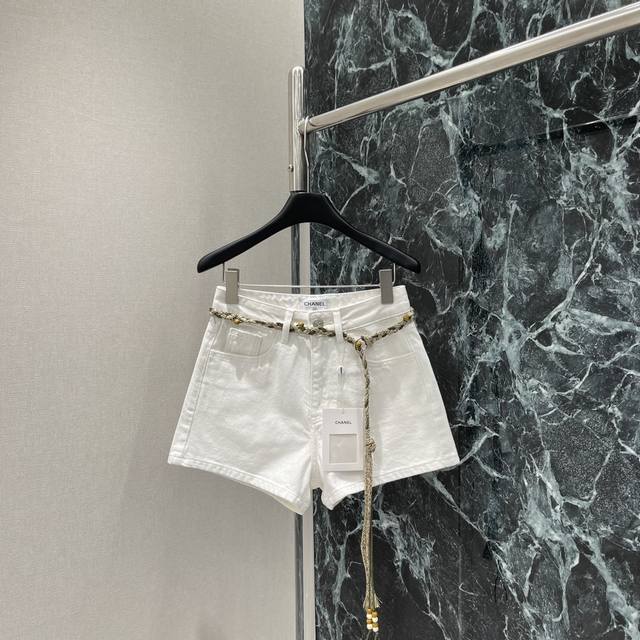 Xiaoxiang 25 Early Autumn new braided denim shorts with embroidered double C lo