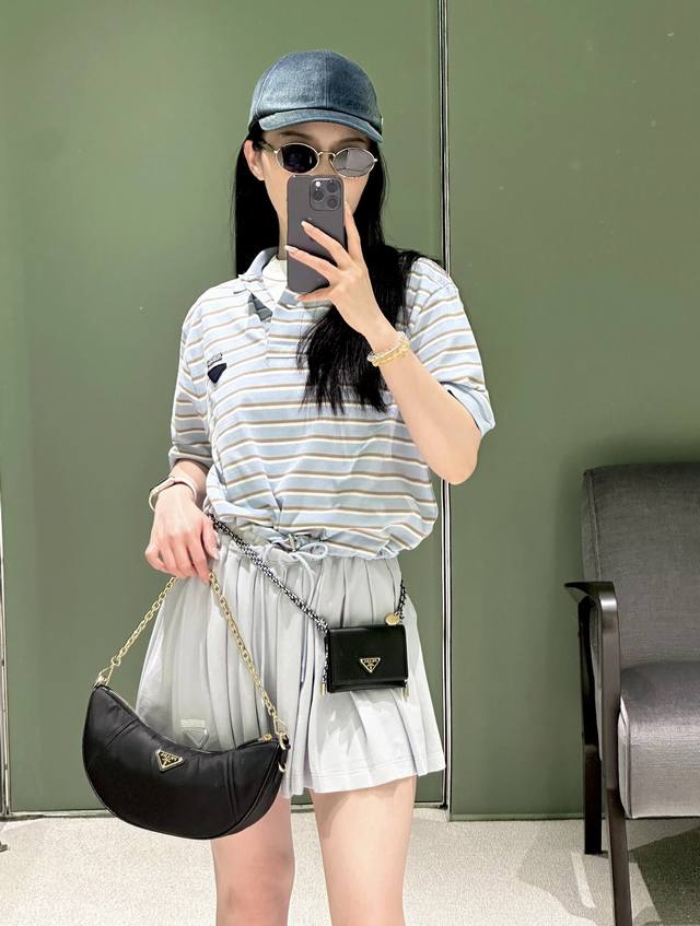 25 Early autumn new striped short-sleeved round neck T-shirt with inverted trian
