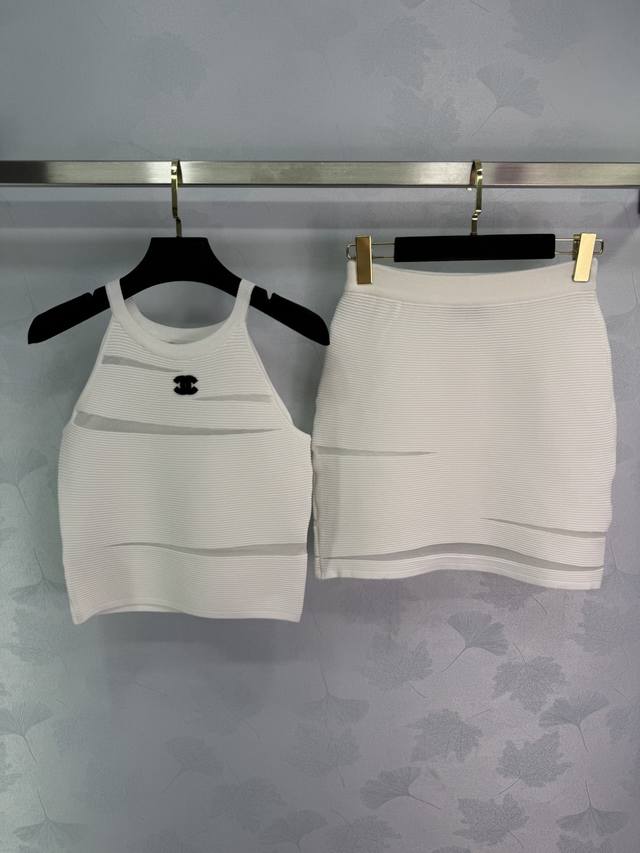 Ch*2025 Spring and Summer new knitted suit vest + skirt hollow halter neck desig