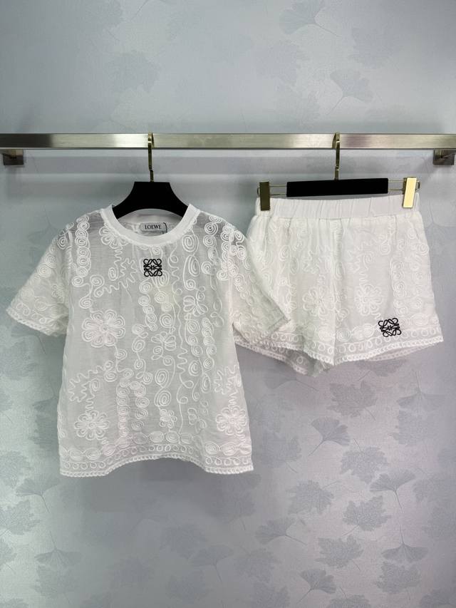 Loe*2025 Spring and Summer New Lace Set Round Neck Short Sleeve Top + Shorts Cot