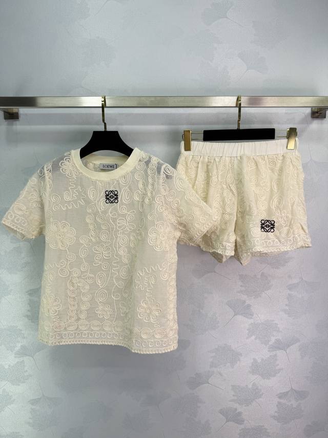 Loe*2025 Spring and Summer New Lace Set Round Neck Short Sleeve Top + Shorts Cot