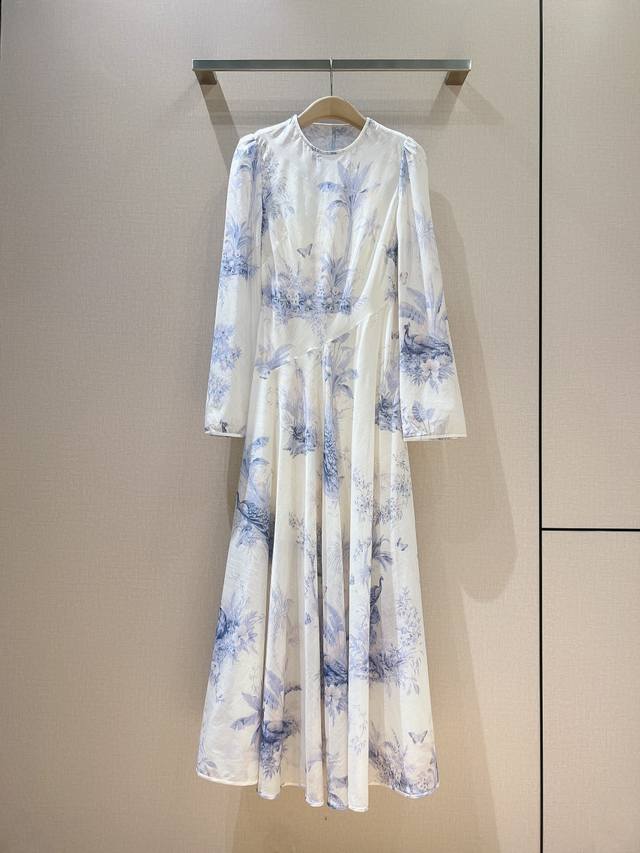 Z*I*M New Style Recommendation The latest round neck long-sleeved dress, the lat