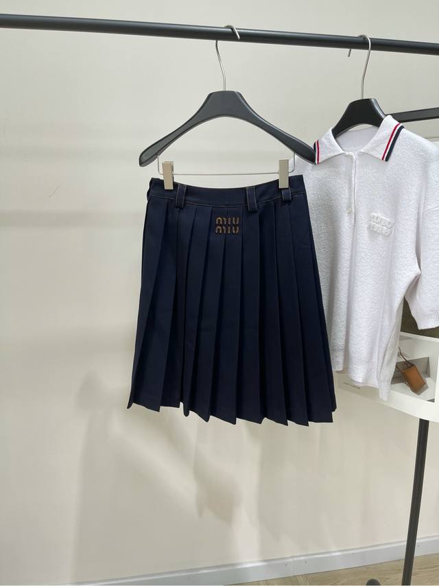 M navy blue gold thread letter pleated mid-length skirt ., Fabric: Worsted cotto